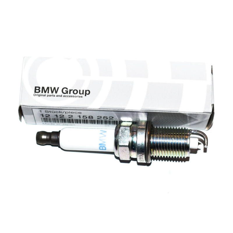 Świeca zapłonowa BMW E46 E65 E60 E87 E81 E90 316 318 540 550 740 750 650 118 120 320 - 12122158252