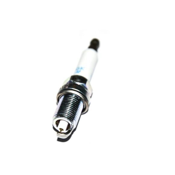 Świeca zapłonowa BMW E46 E65 E60 E87 E81 E90 316 318 540 550 740 750 650 118 120 320 - 12122158252