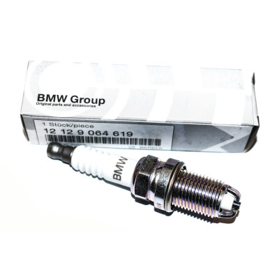 Świeca zapłonowa BMW E36 E34 E39 E38 520 523 528 728 316 318 320 325 328 - 12129064619