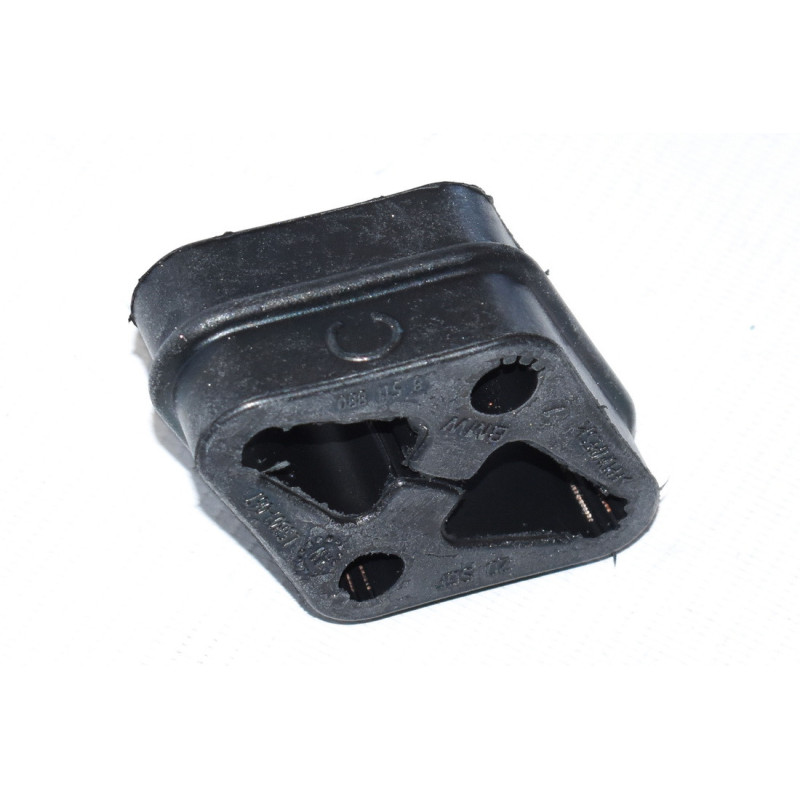 Uchwyt mocowanie tłumika BMW E81 E87 E90 E91 E92 F20 F21 F30 F31 F40 MINI F54 - 18208511880